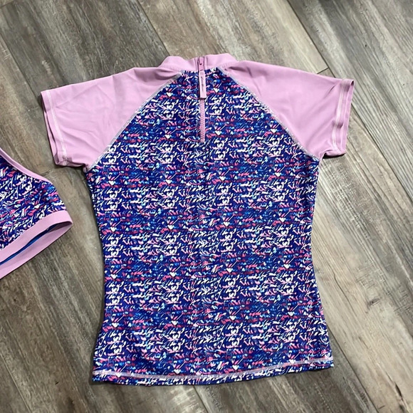 Eddie Bauer Girl’s 2 piece Reversible Swimwear Set - Picture 3 of 8